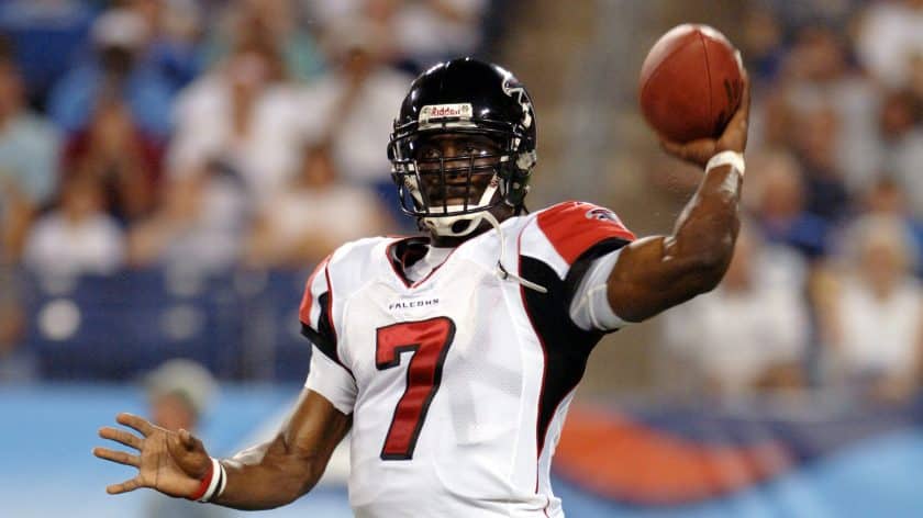 Michael Vick thinks he can still beat Patrick Mahomes, Lamar Jackson in race