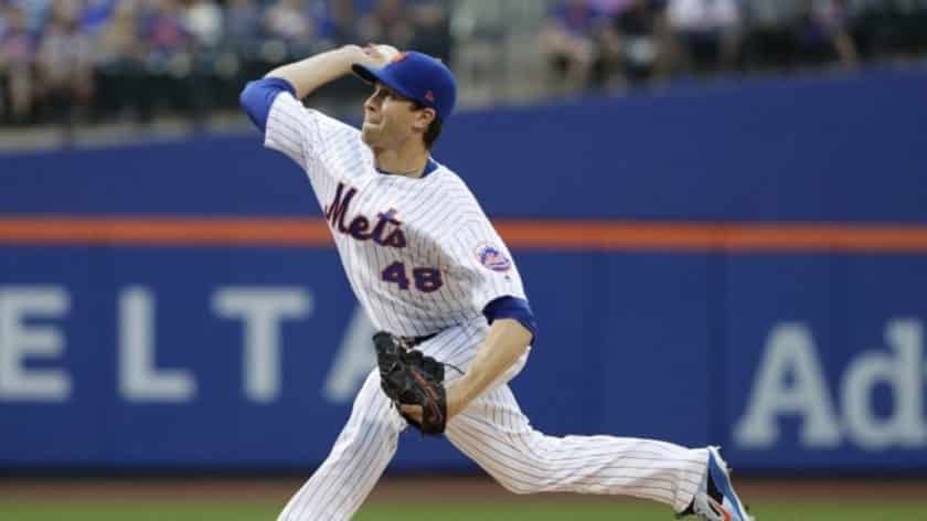 New York Mets manager Mickey Callaway believes Jacob deGrom should win the NL Cy Young
