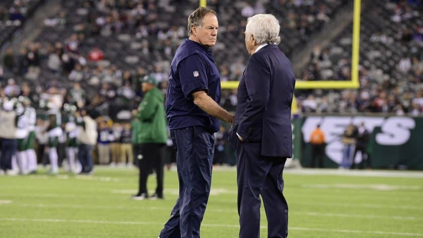Robert Kraft enjoys Bill Belichick winning No. 299 against the Jets (Video)