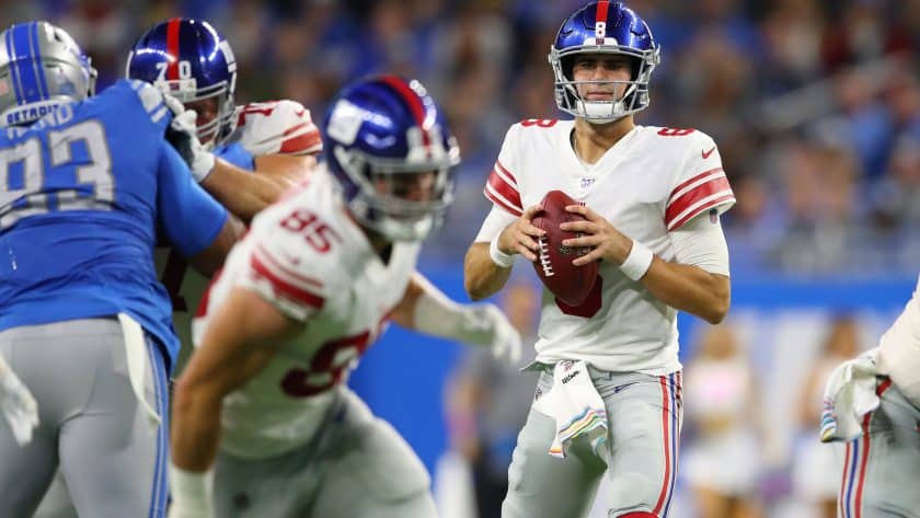 Giants QB Daniel Jones connects with Evan Engram for 2-yard TD (Video)