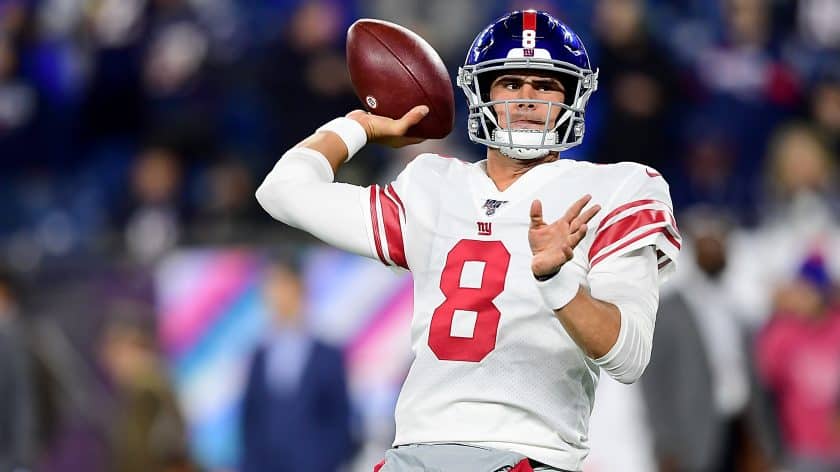 New York Giants QB Daniel Jones tosses a 64-yard touchdown to Golden Tate (Video)