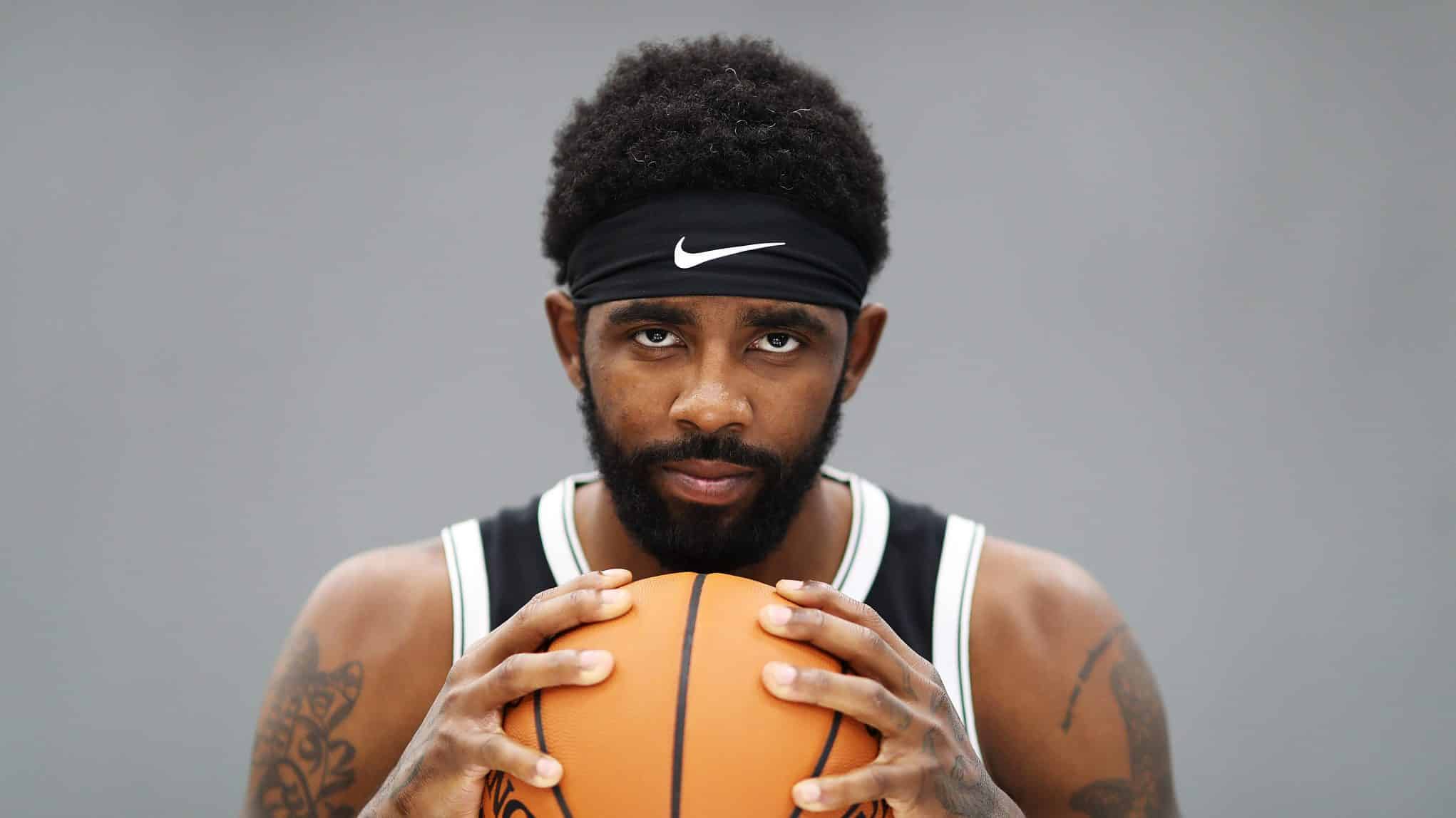 He's Been Doing That Sh*t All Series\, image size:2042x1148