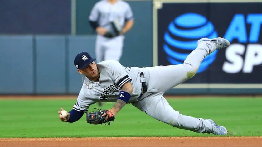 Gleyber Torres makes stop, puts New York Yankees up 1-0 early in ALCS (Highlights)