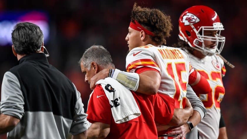 New York Giants: Patrick Mahomes’ injury sparks Eli Manning trade buzz