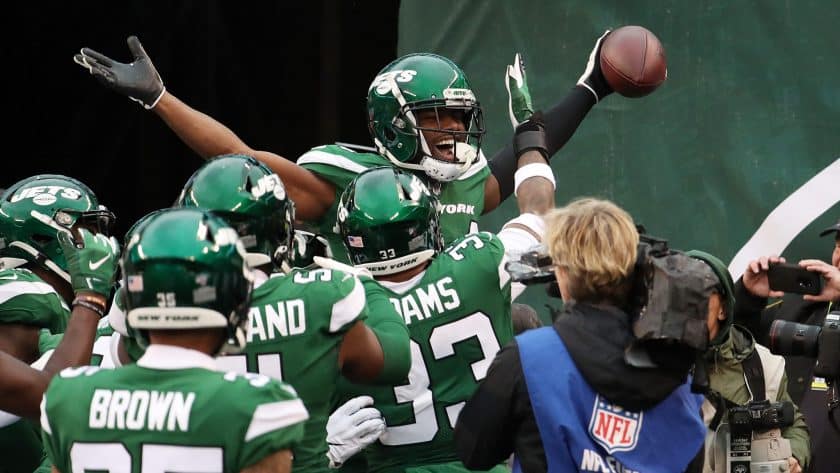 The New York Jets stay hot, oust the Oakland Raiders, 34-3 (Highlights)