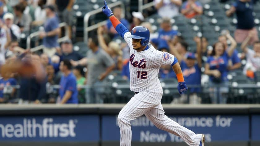 New York Mets decline Juan Lagares’ 2020 option (Report)