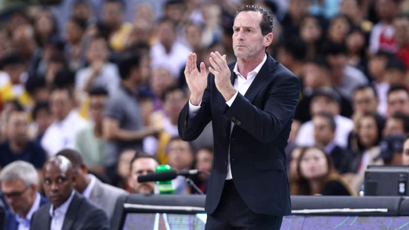 Brooklyn Nets HC Kenny Atkinson explains cue card usage