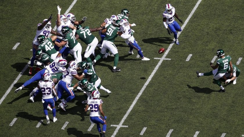 EAST RUTHERFORD, NJ - SEPTEMBER 8: Kaare Vedvik #6 of the New York Jets misses a wild goal against the Buffalo Bills during their game at MetLife Stadium on September 8, 2019 in East Rutherford, New Jersey.