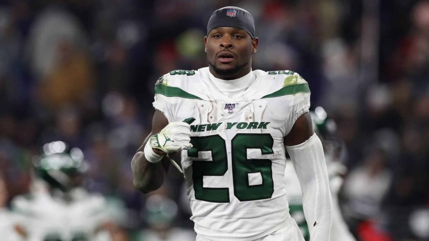 New York Jets RB Le’Veon Bell posts highlight reel before facing Steelers (Video)