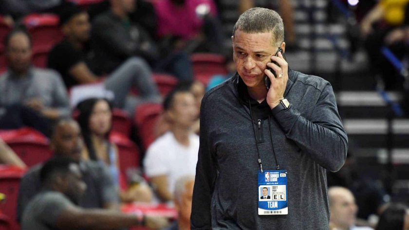 The New York Knicks would be wise to keep GM Scott Perry