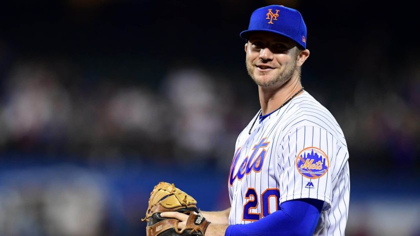 Pete Alonso working on his defense during the New York Mets offseason