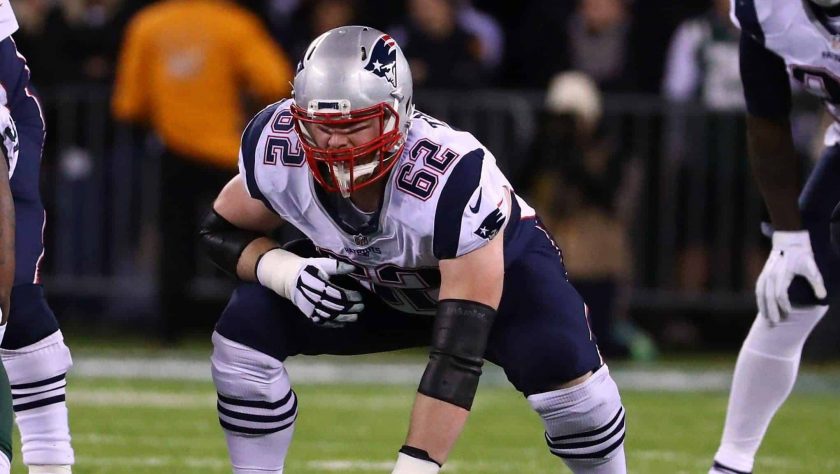 EAST RUTHERFORD, NJ - NOVEMBER 27: Joe Thuney #62 of the New England Patriots in action against the New York Jets during their game at MetLife Stadium on November 27, 2016 in East Rutherford, New Jersey.