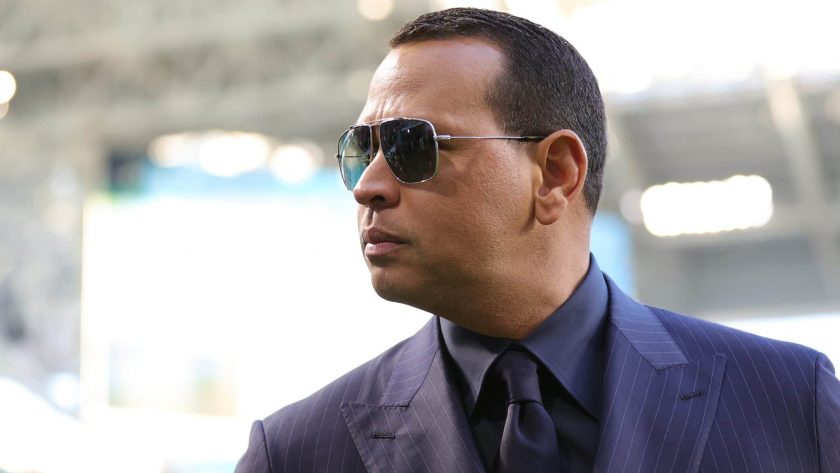 Former New York Yankees 3B Alex Rodriguez parties in the crowd at the Super Bowl halftime show