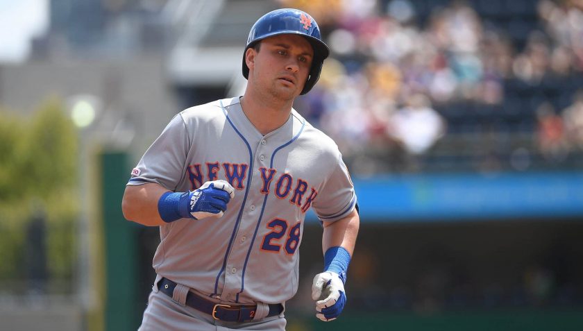 New York Mets: J.D. Davis is pitching at spring training (Video)
