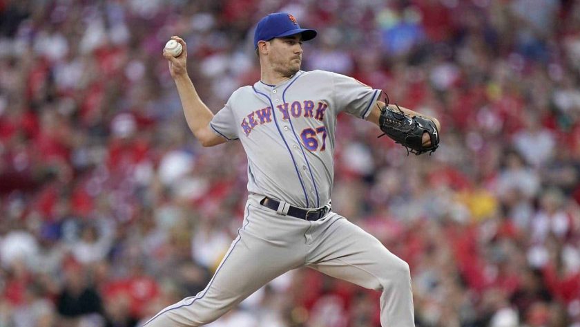 New York Mets reliever Seth Lugo is still throwing despite injury (Report)