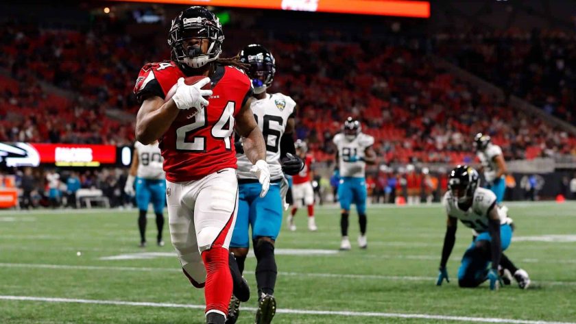 New York Jets interested in free agent RB Devonta Freeman (Report)