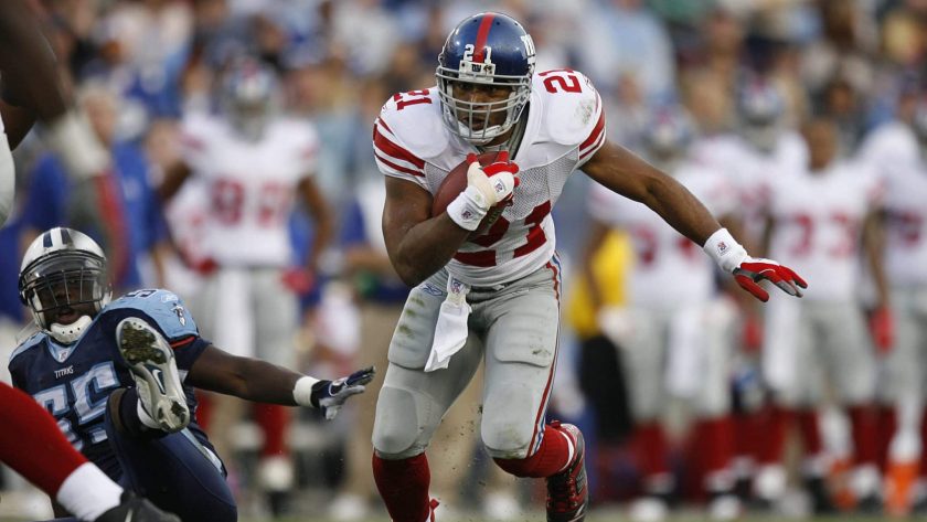 RB Tiki Barber (21) of the New York Giants during a game against the Tennessee Titans at LP Field in Nashville, Tennessee on November 26, 2006.