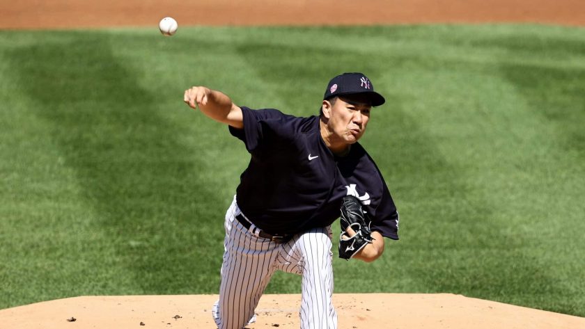 New York Yankees SP Masahiro Tanaka lets loose during bullpen session
