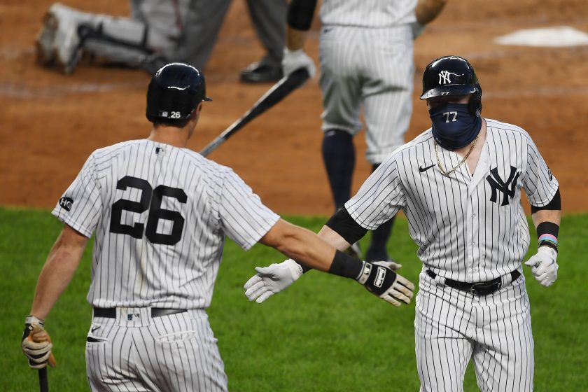 New York Yankees 2B DJ LeMahieu goes down with thumb injury