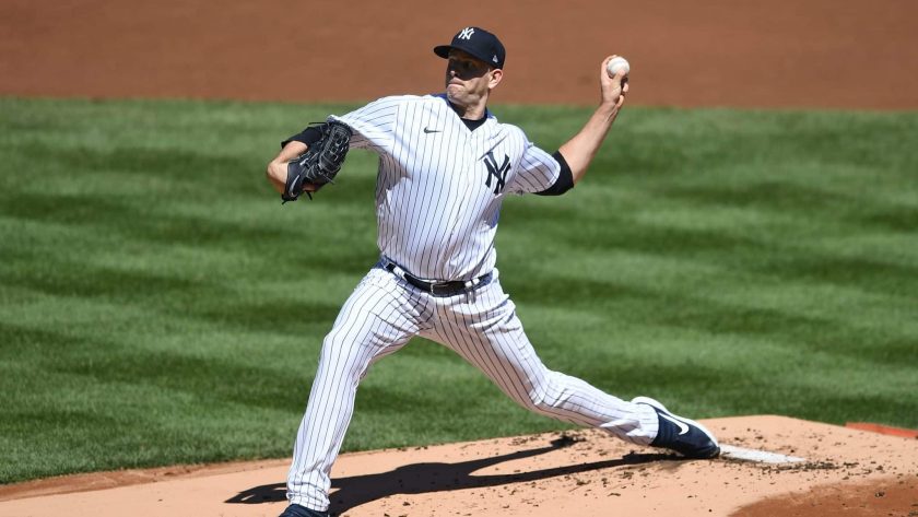 New York Yankees SP James Paxton suffers strained flexor (Report)