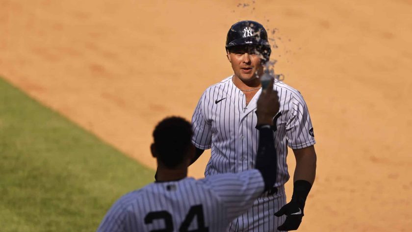 New York Yankees walk off on sac fly, beat Baltimore Orioles 2-1 (Video)