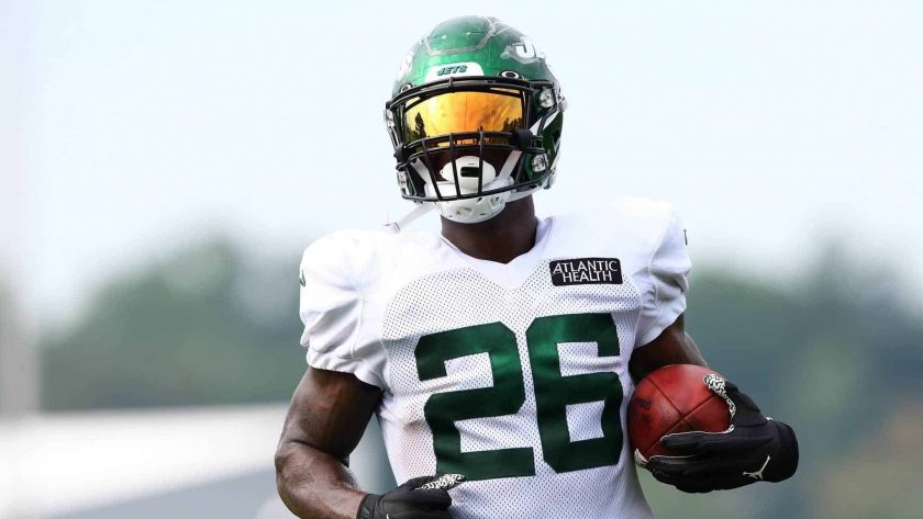 New York Jets place Le’Veon Bell, Denzel Mims on IR (Report)