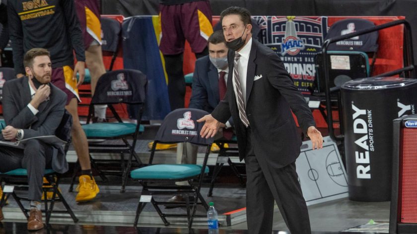 Iona holds off Fairfield, punches NCAA Tournament ticket