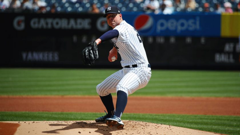 Corey Kluber exits game early with right shoulder tightness