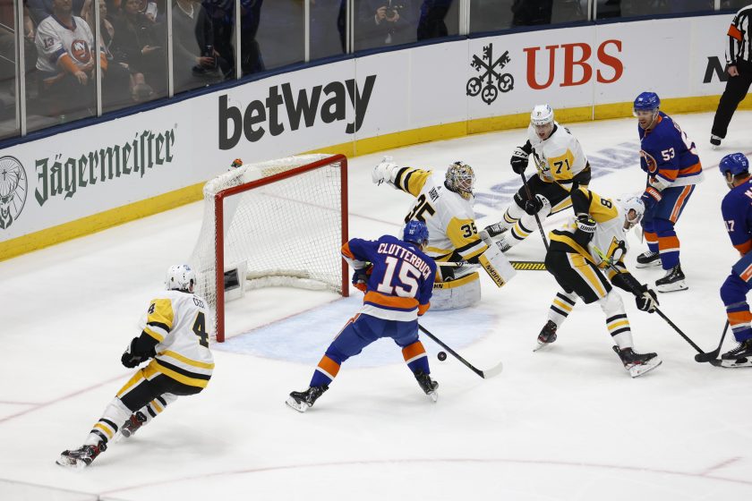 ESNY’s 5 gif reaction to the New York Islanders Game 3 loss vs. the Pittsburgh Penguins