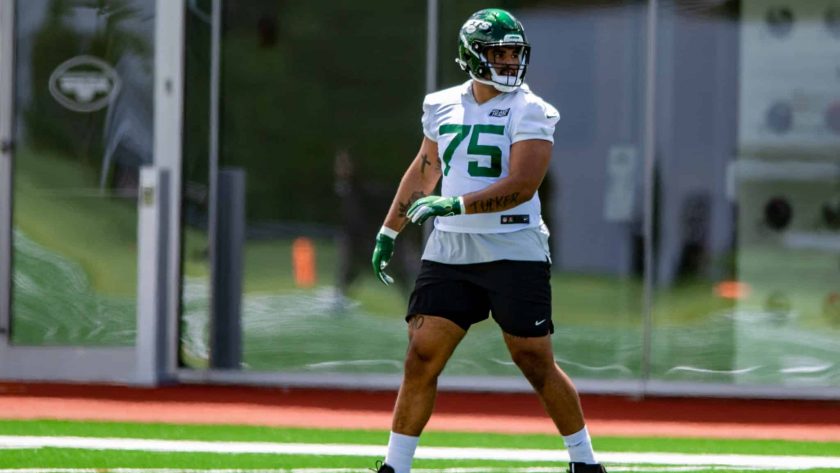 Jets 1st-round OL Alijah Vera-Tucker signs rookie contract