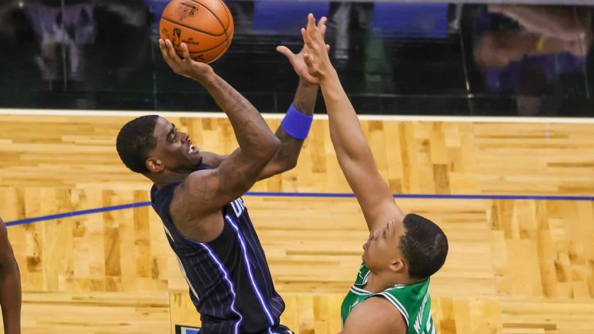 Knicks agree to deal with Dwayne Bacon (Report)