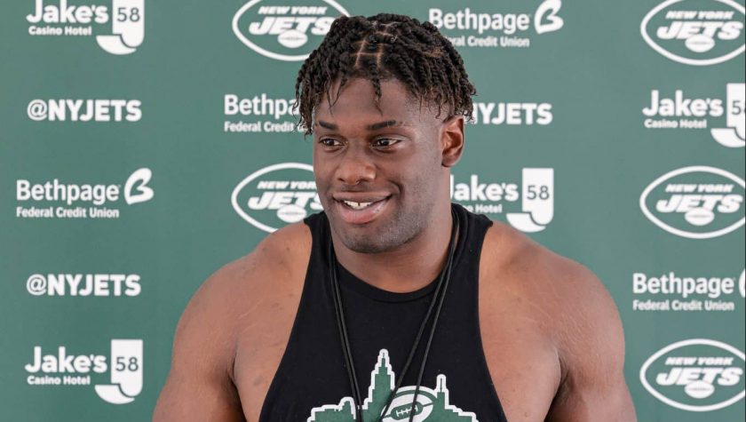 Replacing DE Carl Lawson won’t be easy, but Jets have options