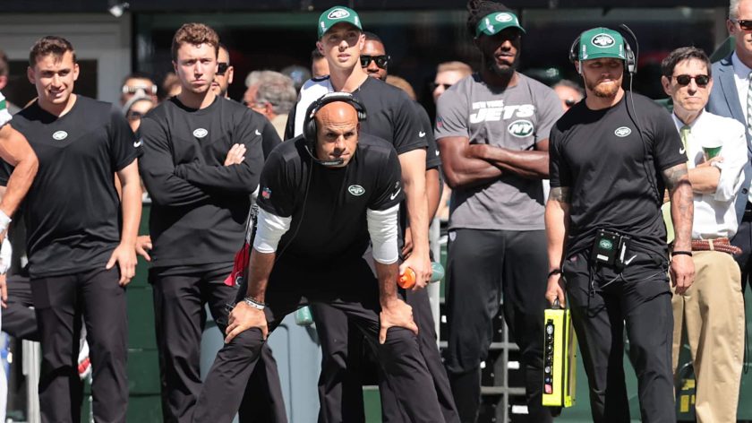 Jets HC Robert Saleh comments on O-line’s improvement