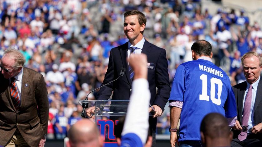 Tom Brady, Bill Belichick congratulate Eli Manning on jersey retirement