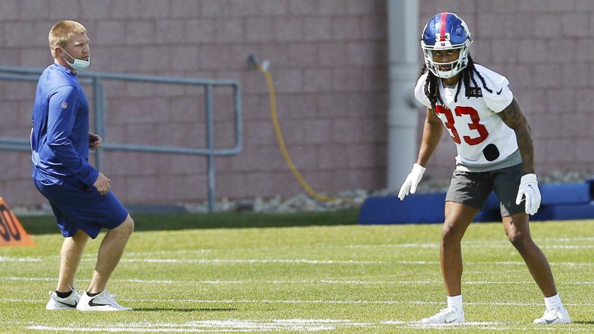 Giants designate rookies Elerson Smith, Aaron Robinson to return to practice