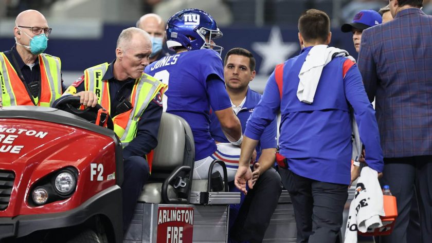 Joe Judge seemingly optimistic about Daniel Jones’ Week 6 status