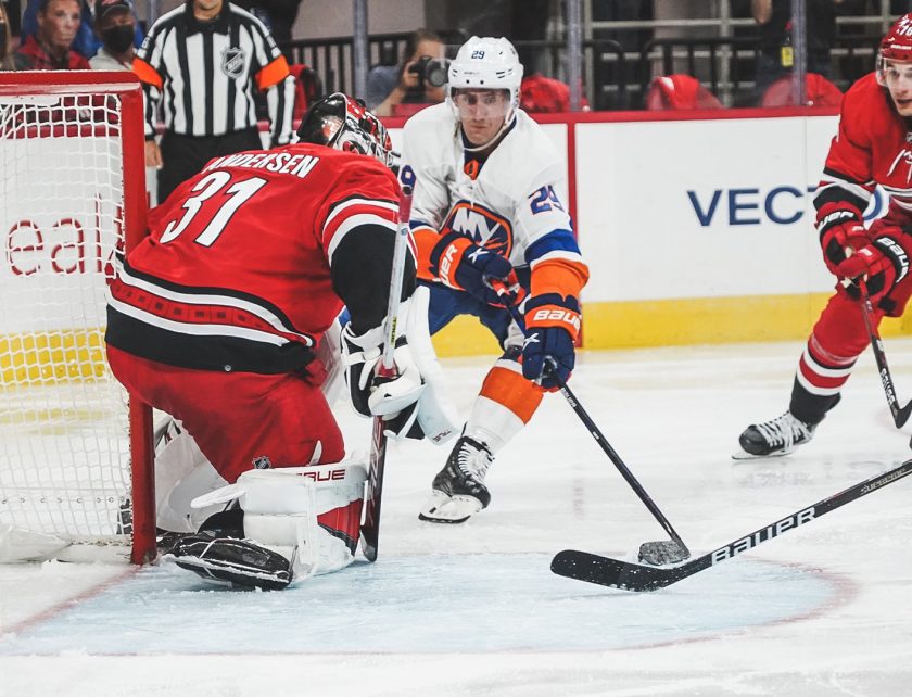 ESNY’s 5 gif reaction to New York Islanders loss at Carolina Hurricanes