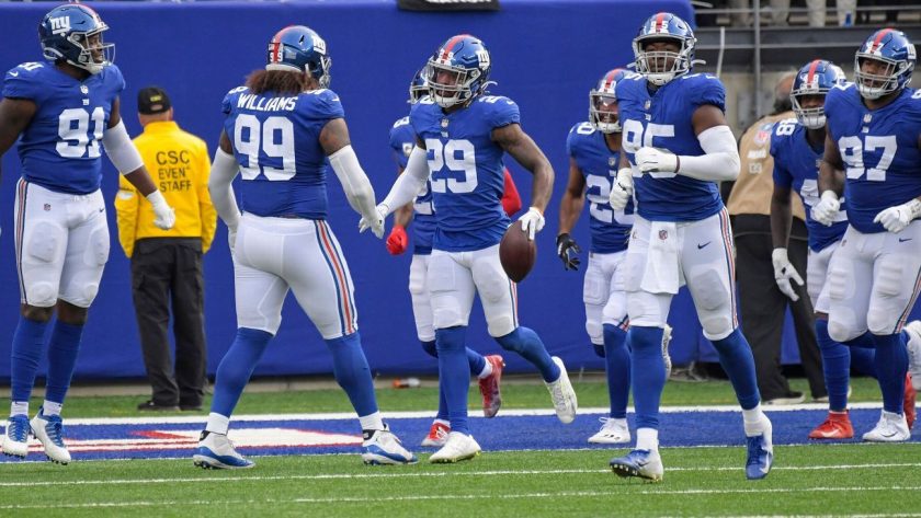 xavier mckinney giants raiders