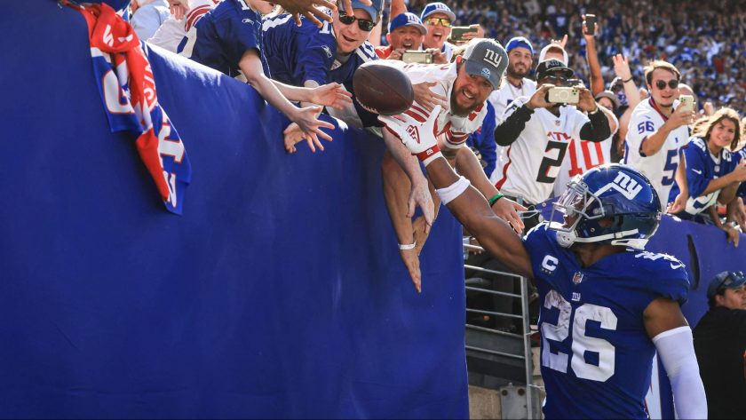 Giants’ Saquon Barkley, Xavier McKinney, Matt Skura in COVID-19 protocol (Report)