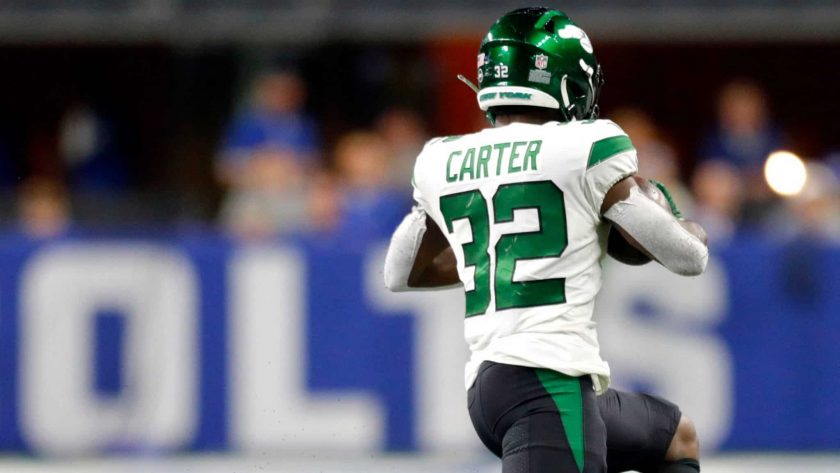 Jets place RB Michael Carter on IR (Report)