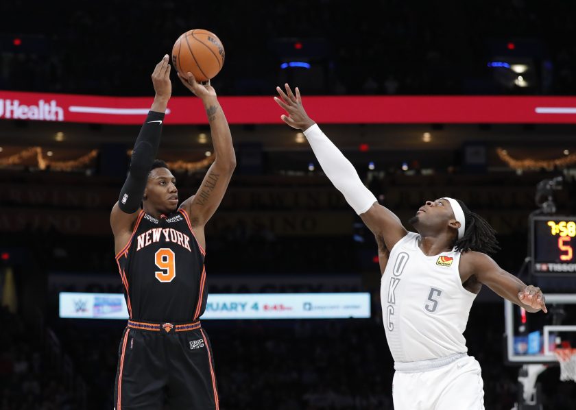 Knicks lose ugly to hot-shooting Thunder