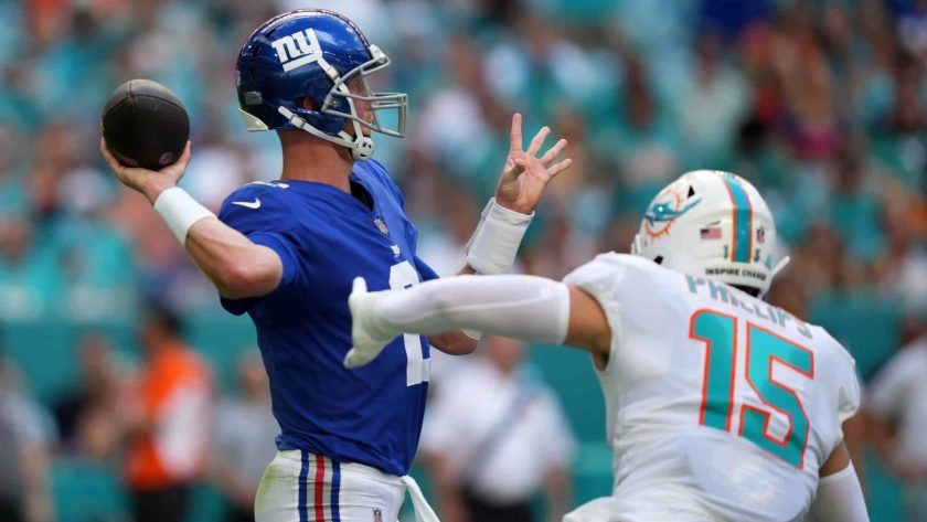 Offensive ineptitude kills Giants in loss to Miami