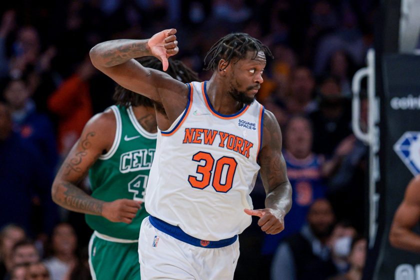 Julius Randle’s thumbs down a reminder that fans can — and will — boo you