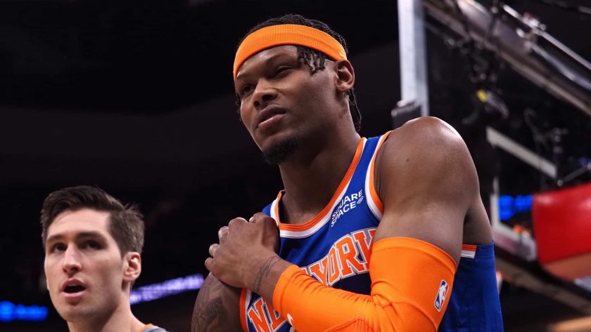 Shoulder separation knocks Cam Reddish out for the year