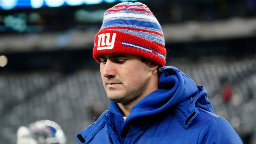 Giants shouldn’t exercise 5th-year options of Daniel Jones, Dexter Lawrence