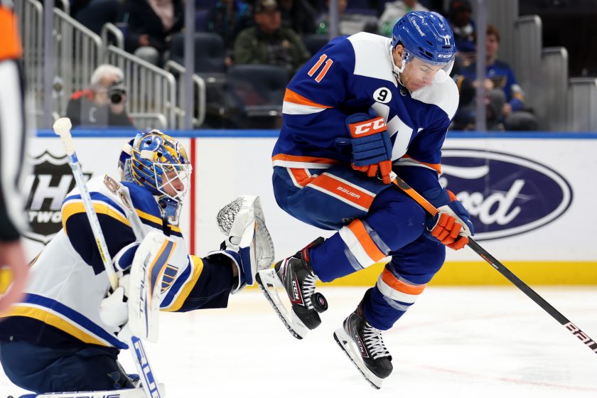 Zach Parise continues leading the Islanders on the ice