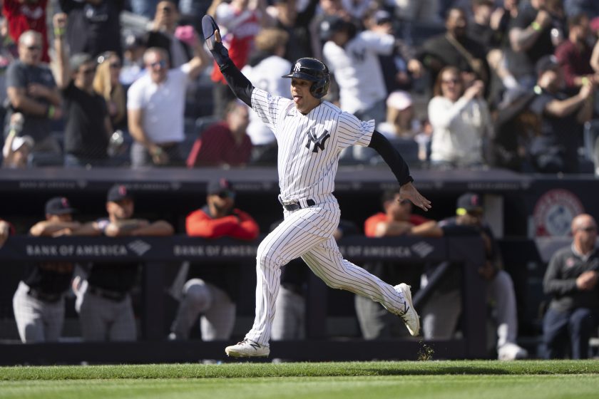 WATCH: Yankees’ Isiah Kiner-Falefa steals home in Subway Series