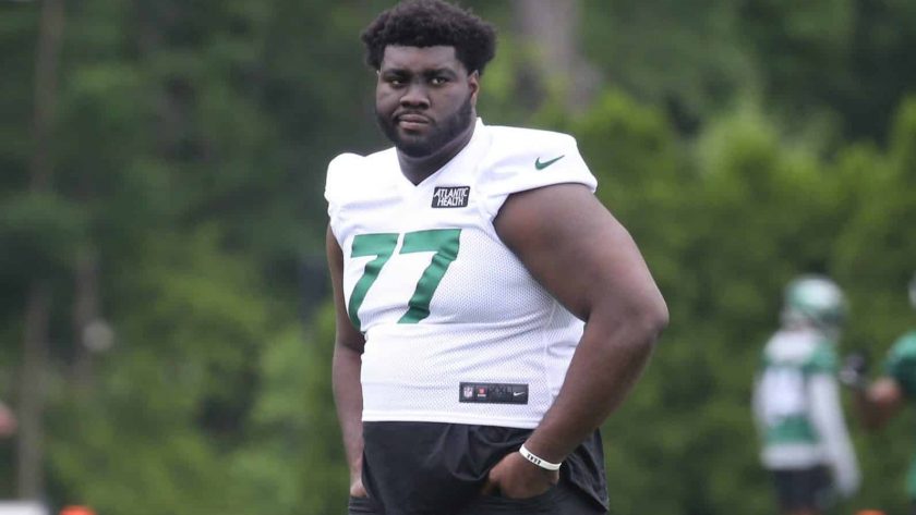 Jets’ Mekhi Becton defiant in face of criticism after disastrous 2021