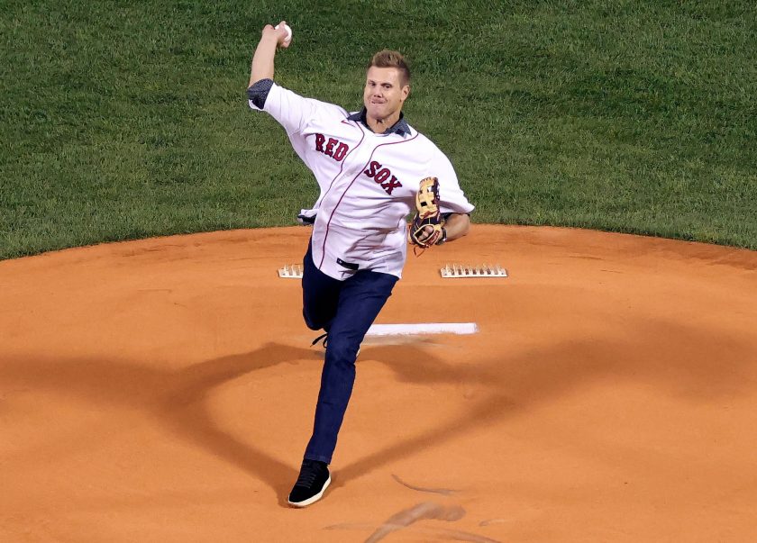 Ex-Red Sox closer Jonathan Papelbon takes aim at Edwin Diaz, Mariano Rivera entrances