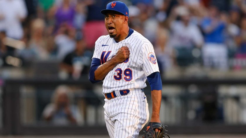 If Edwin Diaz is ready, is it worth it for Mets to let him pitch in 2023?